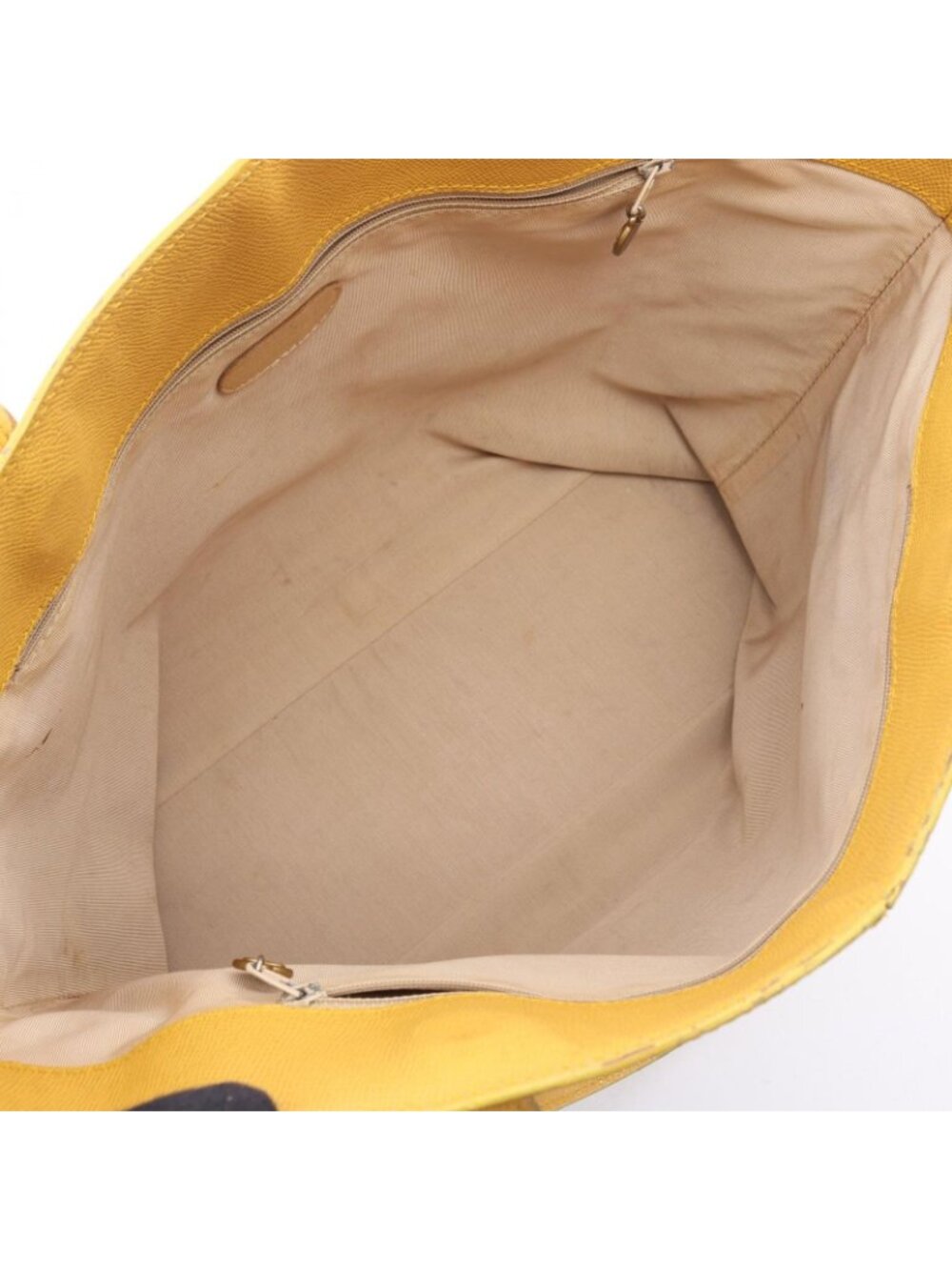 Chanel Tote with Charm Yellow Leather - Picture 3 of 15